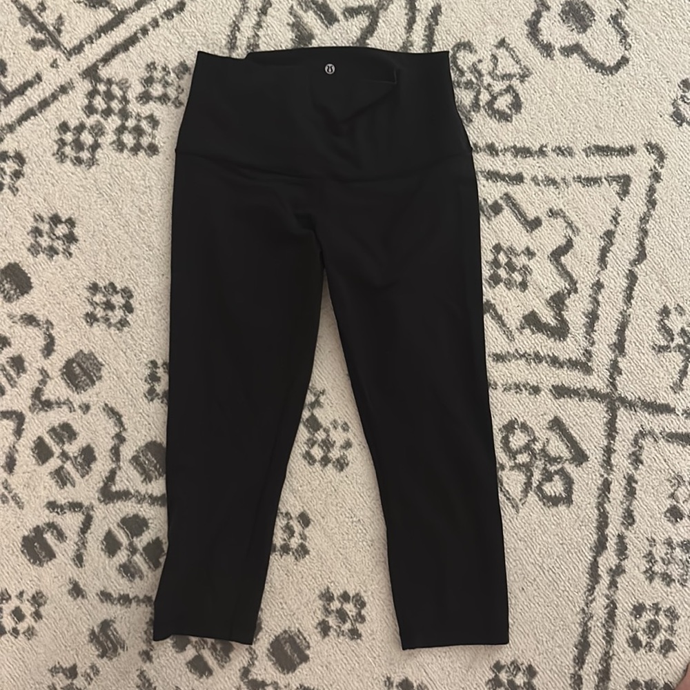 Lululemon Wunder Under Black Crop